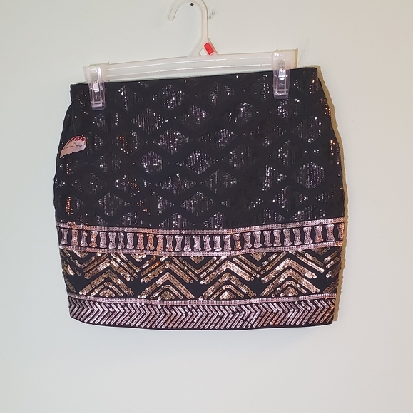 Express Black Metallic Embellished Mini Skirt - Picture 4 of 10
